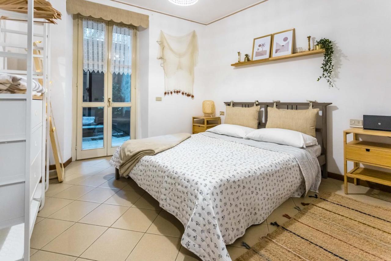 Lago Azzurro Apartment Βαρένα Εξωτερικό φωτογραφία