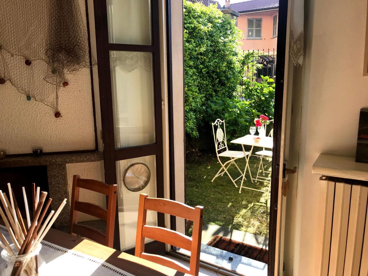 Lago Azzurro Apartment Βαρένα Εξωτερικό φωτογραφία