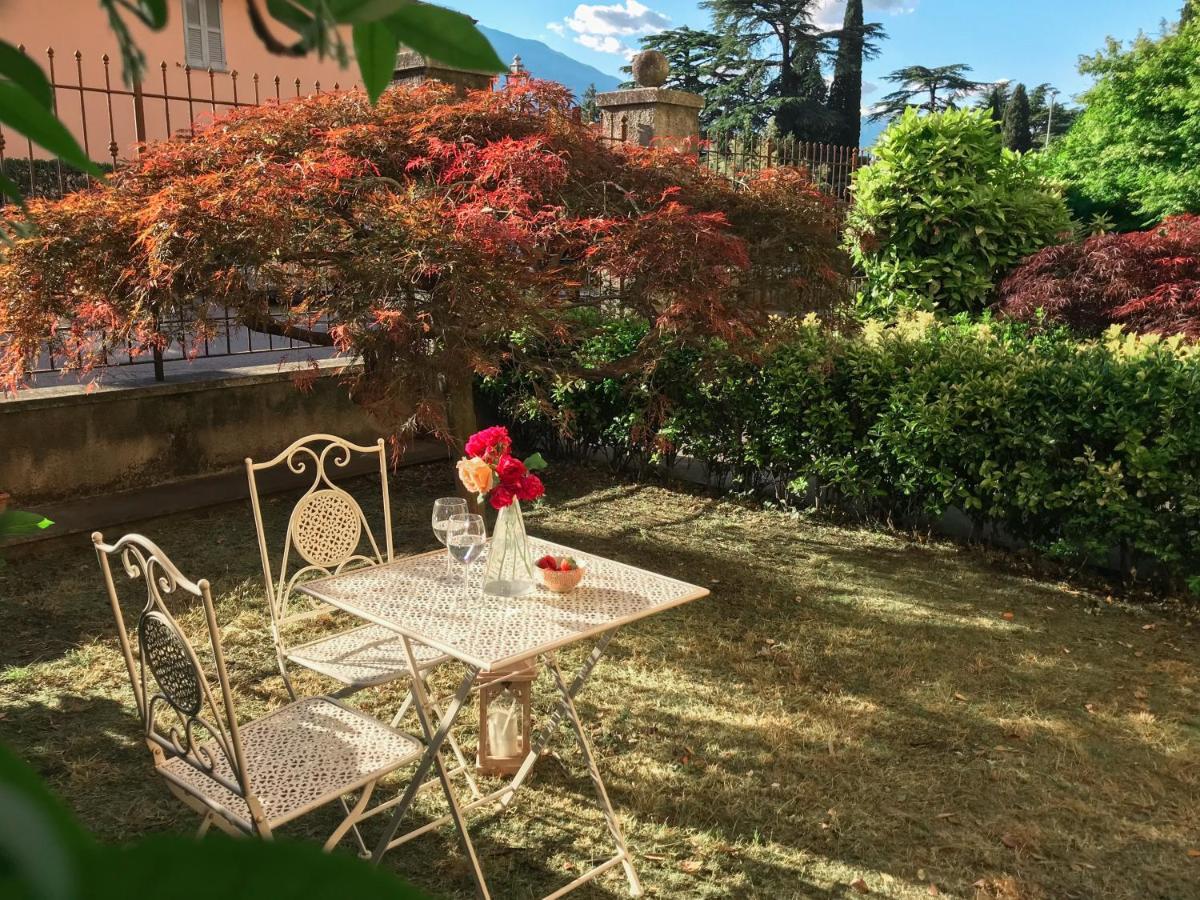 Lago Azzurro Apartment Βαρένα Εξωτερικό φωτογραφία
